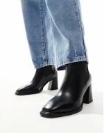 Frankie boot in black leather