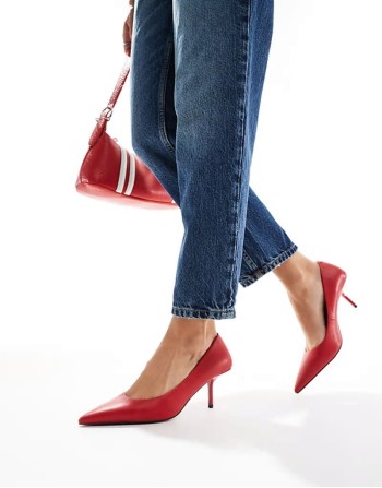 Snatched pointed mid heeled court shoes in red