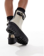 Raelynn wellington boots in light sand/black