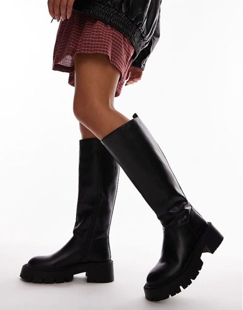 Wide Fit Riya knee high chunky books in black