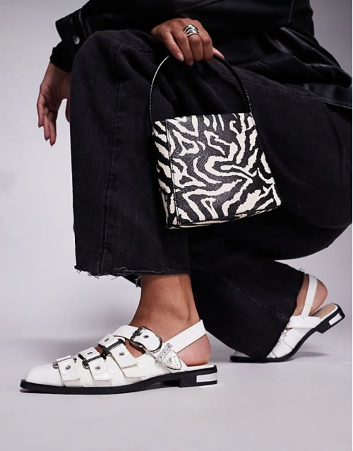 Gari buckle shoe in white