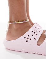 Classic floral cut out sandals in pink milk